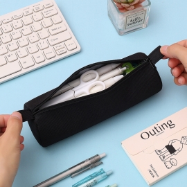 Cylindrical pen bag